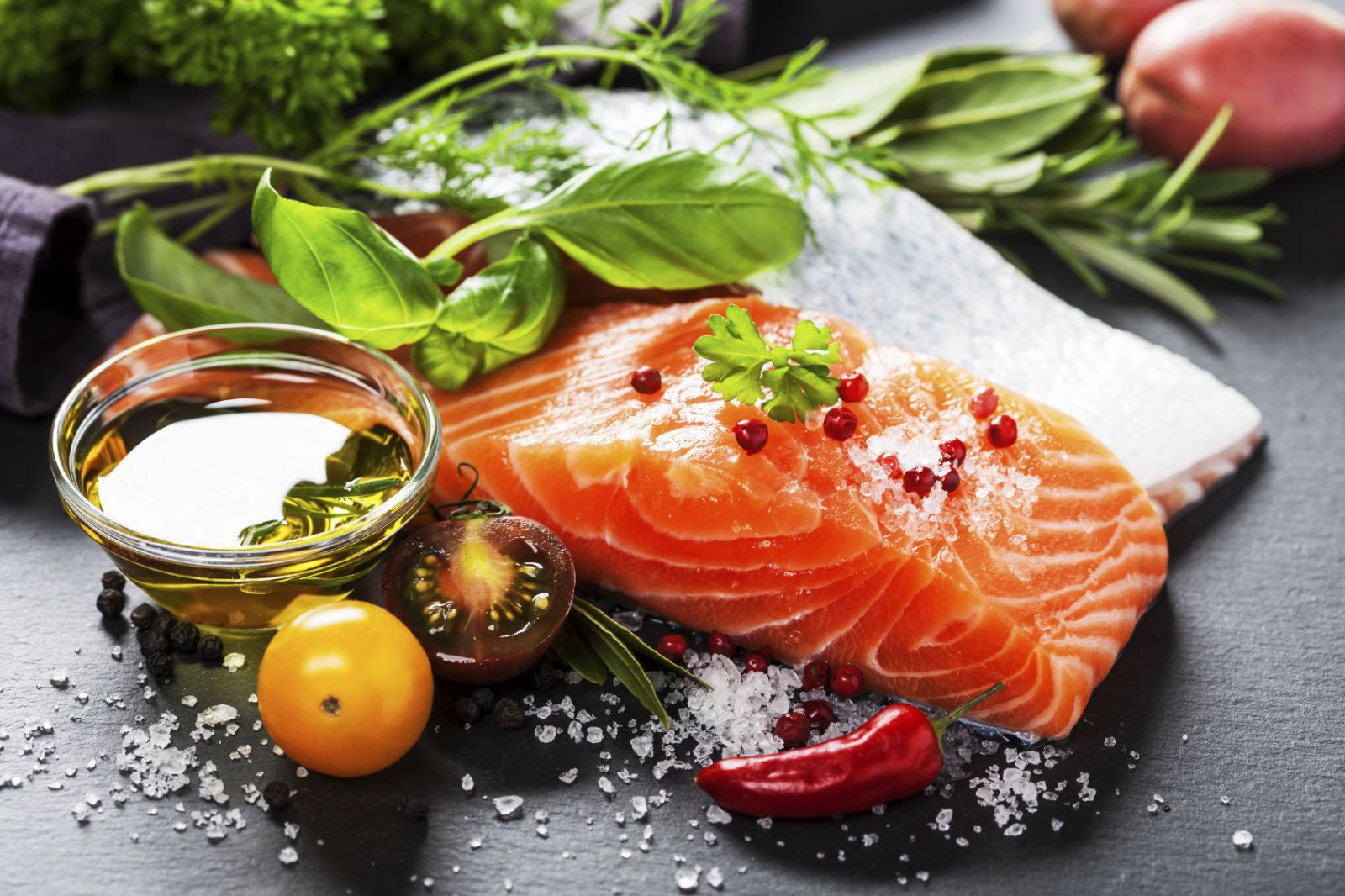 Mediterranean diet beats low-fat diet for long-term weight loss